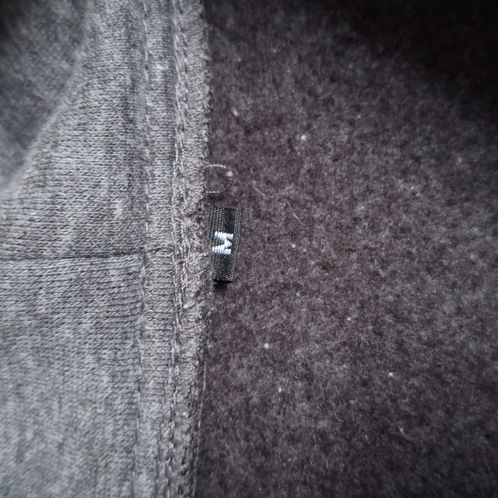 Sweater - Picture 3 of 4